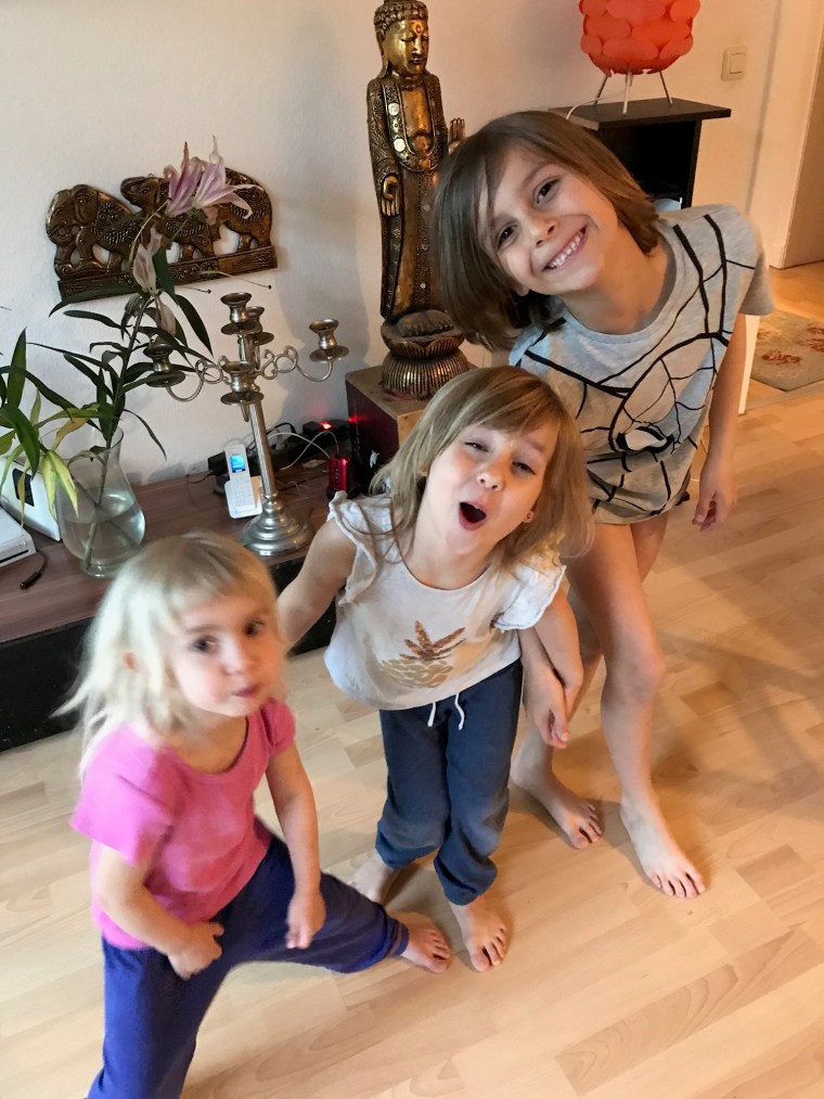 01d21808a87e0882d4e74ee73006dec4932ecbbc89