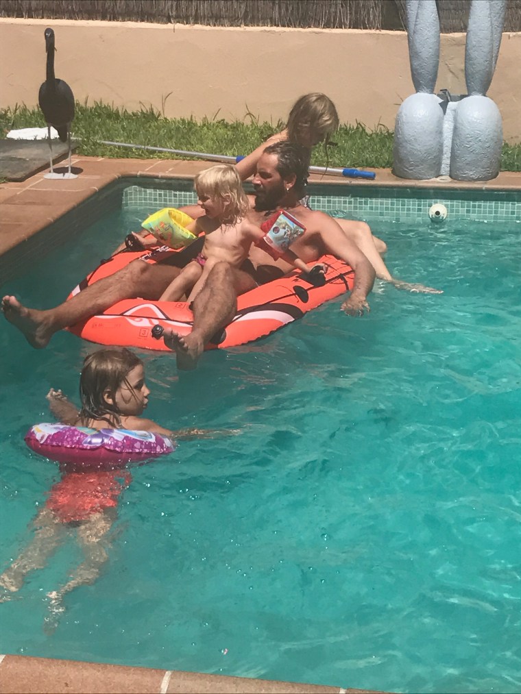 014a58bb9480468b872787bf5df9c9029c5864959e